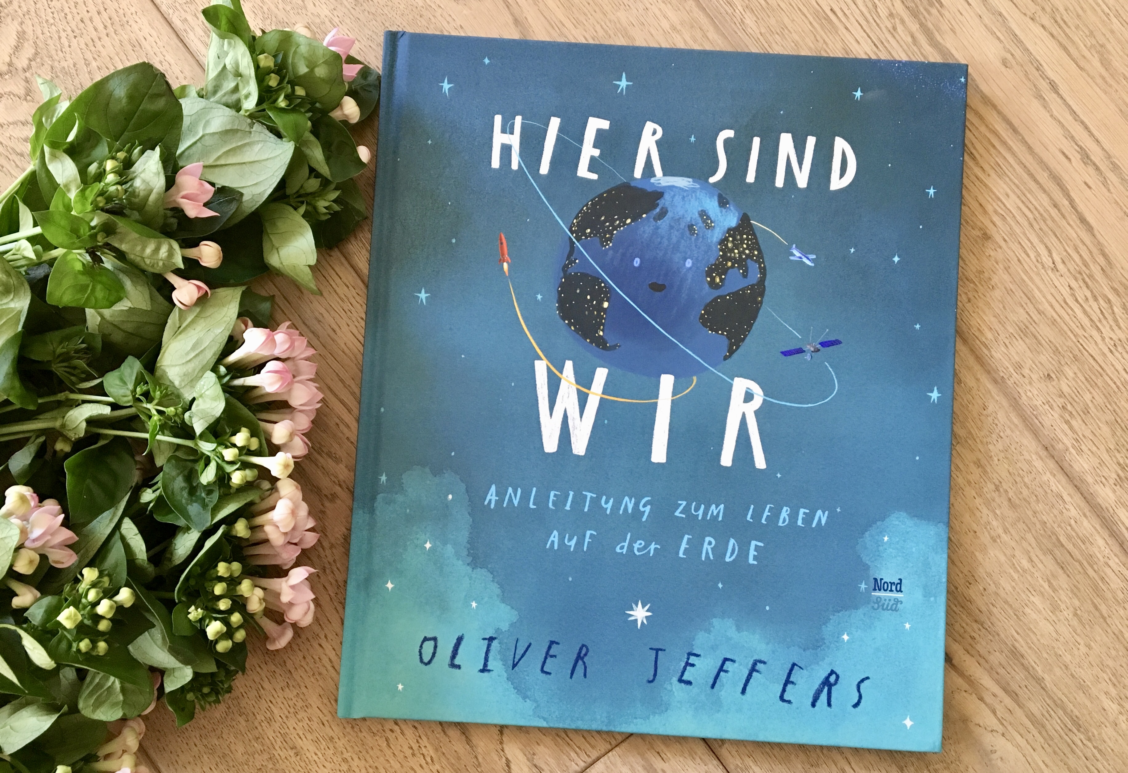 Hier sind wir von Oliver Jeffers (Text und Illustration)